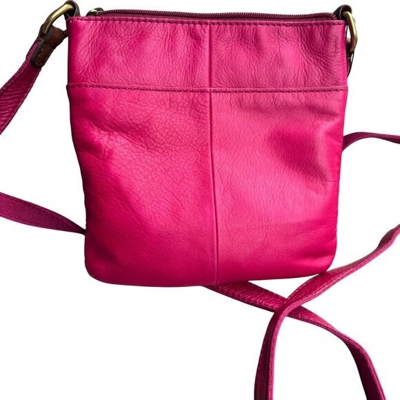 Fossil Womens Crossbody Bag  Hot Pink Leather With Adjustable Strap & Zip Closur - Picture 3 of 8